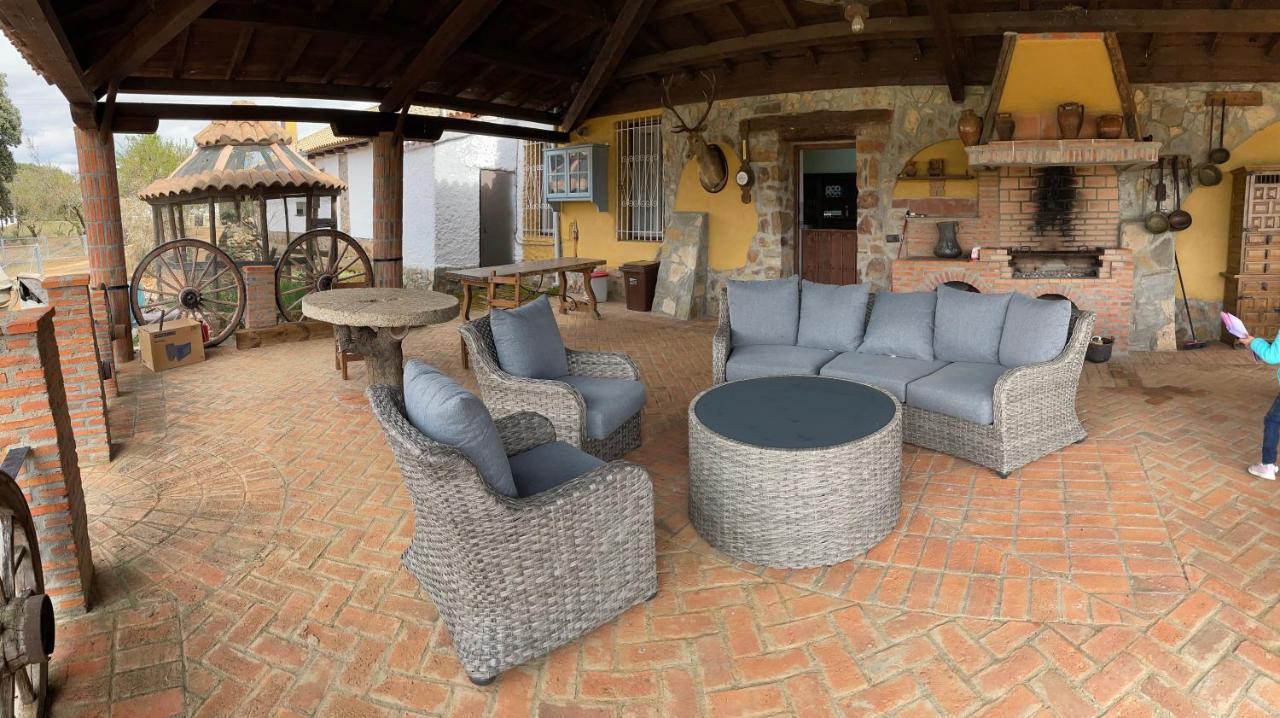 Casa Rural Finca Requejo Cerca De Benavente Tr 49426 Manganeses de la Polvorosa Exterior foto